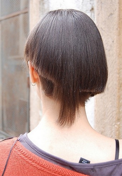tył fryzury krótkiej, młodzieżowe uczesanie dla nastolatek, uczesanie damskie zdjęcie numer 176